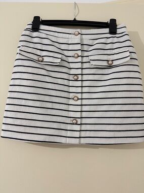 Avec Les Filles White and Black Striped Pearl-Button Mini Skirt